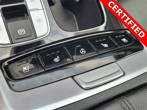 Used 2022 Hyundai Santa Cruz Limited image 12