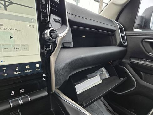 Used 2022 RAM 1500 Laramie image 17