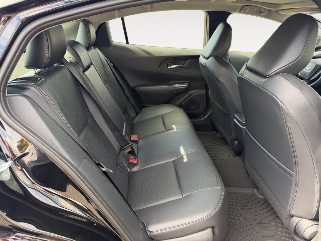 New 2027 Toyota Prius Plug-In Hybrid FWD image 23