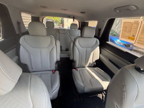 Used 2025 Hyundai Palisade SEL FWD image 36