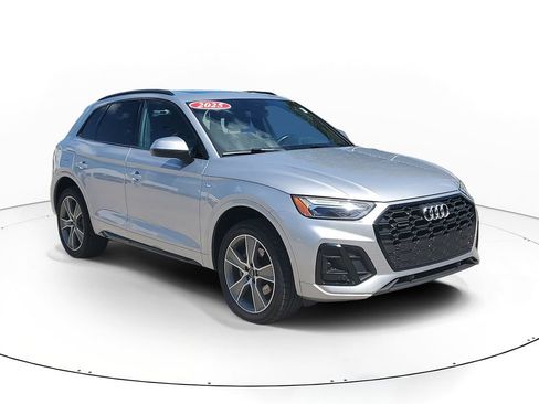 Certified 2025 Audi Q5 2.0T Premium AWD/4WD image 1
