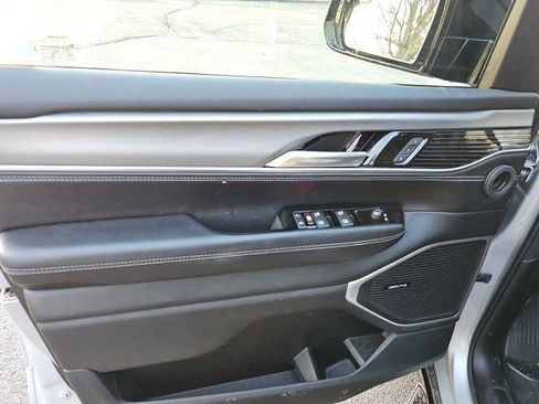 Used 2023 Jeep Wagoneer Series II image 20