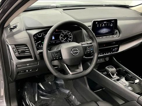 New 2026 Nissan Rogue SV FWD image 7