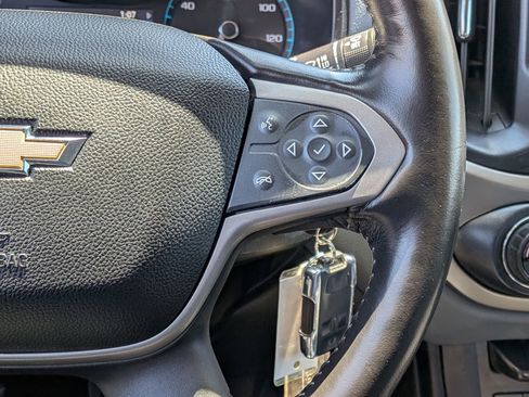 Used 2019 Chevrolet Colorado Z71 RWD image 16