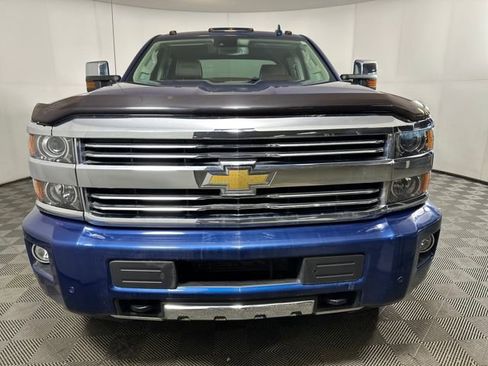 Used 2016 Chevrolet Silverado 2500 High Country w/ Duramax Plus Package image 8