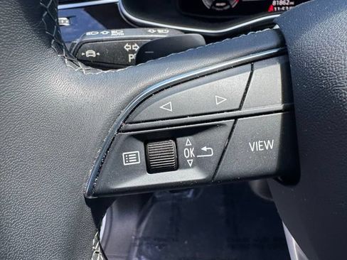 Used 2023 Audi Q8 Premium w/ Convenience Package AWD/4WD image 21