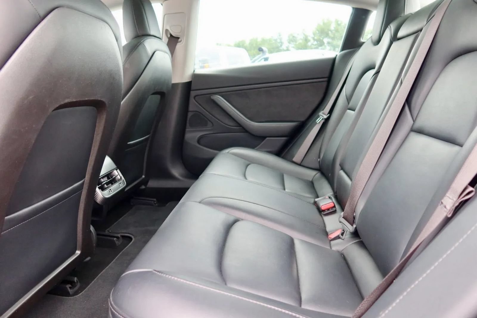 Used 2018 Tesla Model 3 Long Range AWD/4WD image 14