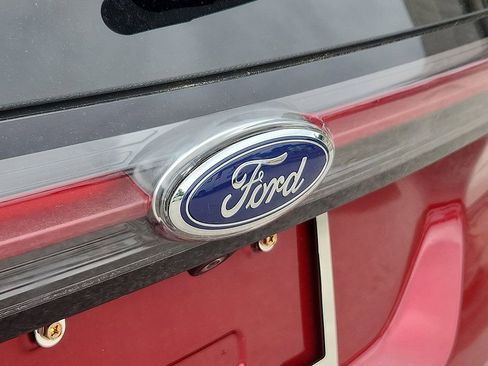 Used 2016 Ford Edge Sport w/ Technology Package AWD/4WD image 26