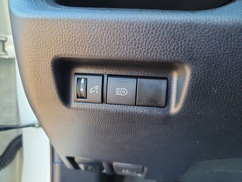 Used 2021 Toyota RAV4 LE image 21