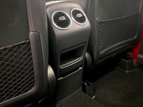 Certified 2025 Mercedes-Benz GLB 35 AMG 4MATIC image 18