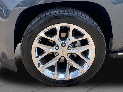 Used 2019 GMC Yukon Denali w/ Denali Ultimate Package AWD/4WD image 11