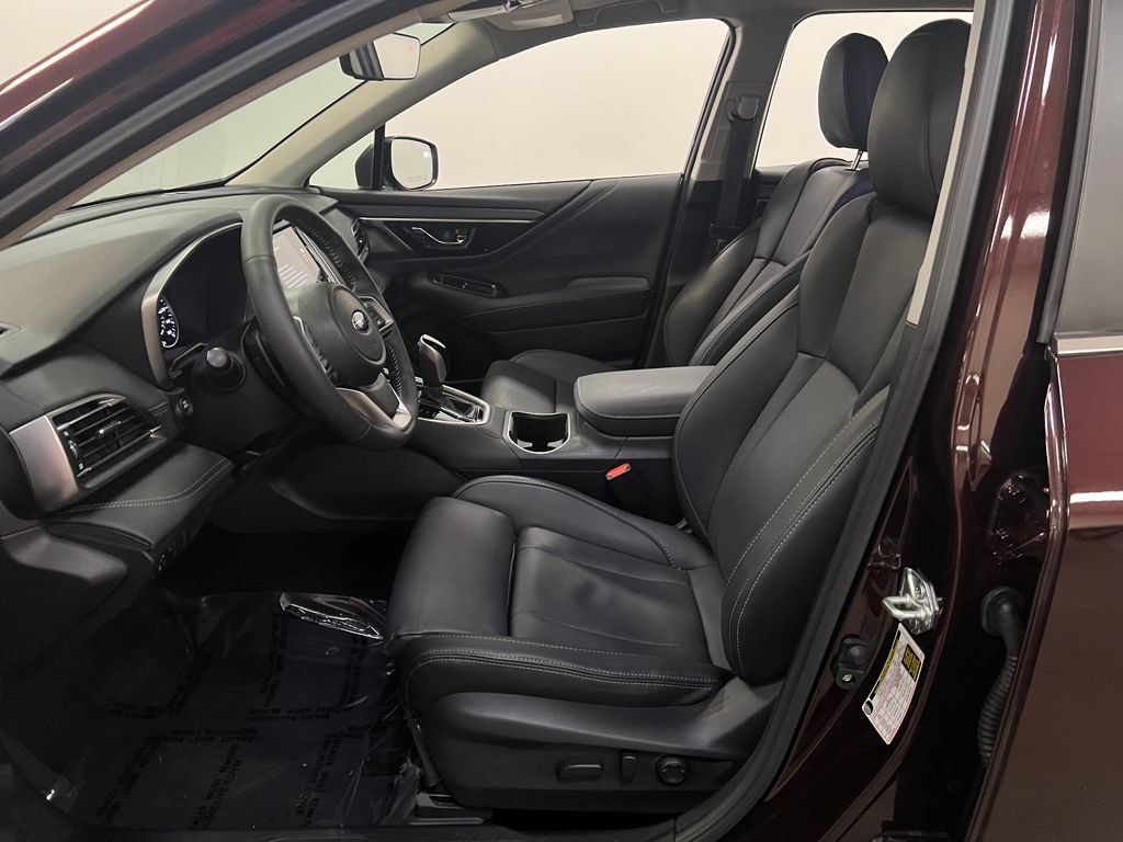 Used 2025 Subaru Outback Limited w/ Tech Package 3 AWD/4WD image 10