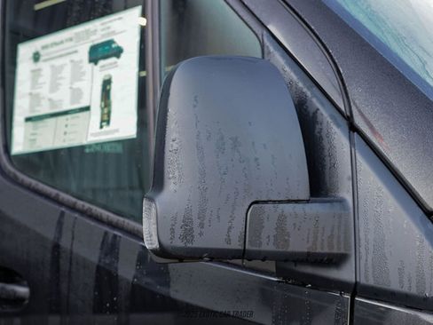 Used 2024 Mercedes-Benz Sprinter 2500 image 43