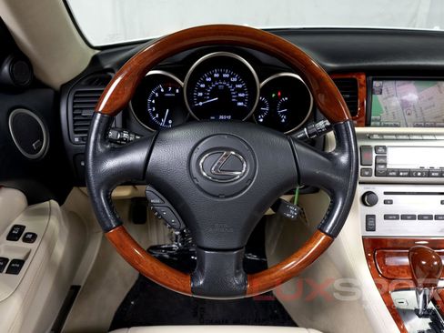 Used 2010 Lexus SC 430 Convertible image 30