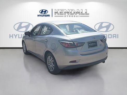 Used 2018 Toyota Yaris iA FWD image 4