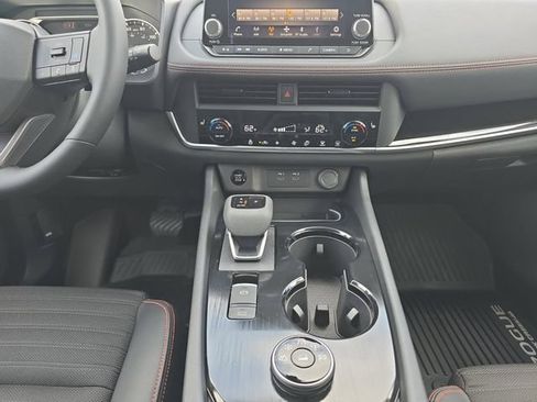 New 2026 Nissan Rogue SV AWD/4WD image 3