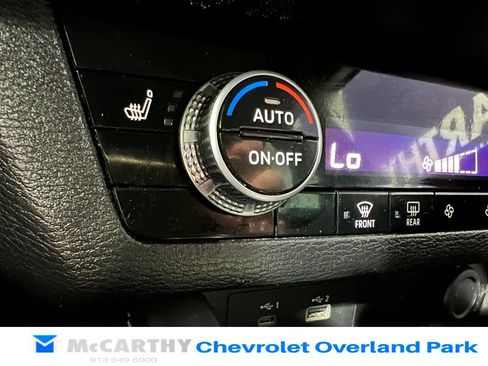 Used 2023 Mitsubishi Outlander SE Black Edition FWD image 22