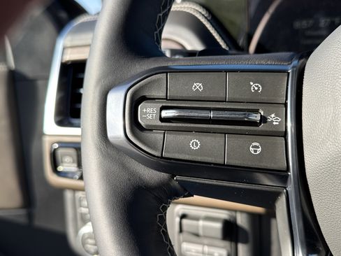 Used 2026 GMC Yukon Denali Ultimate w/ LPO, Floor Liner Package image 20