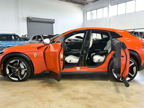 Used 2026 Ferrari Purosangue image 37