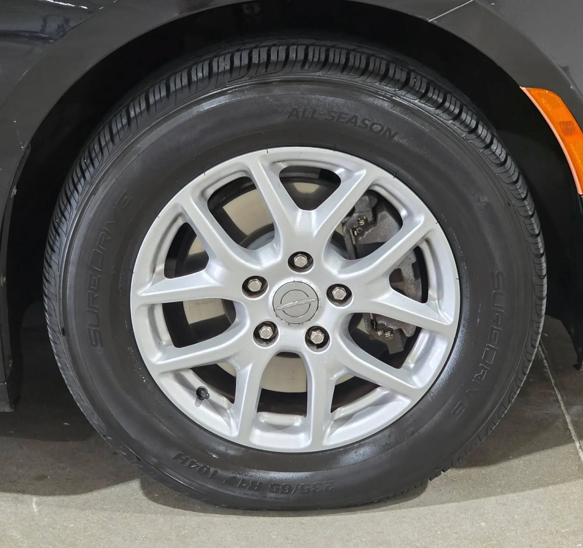 Used 2017 Chrysler Pacifica Touring FWD image 32