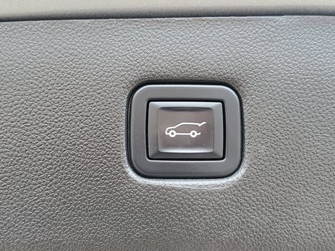Used 2023 Chevrolet Blazer RS w/ Enhanced Convenience Package AWD/4WD image 36