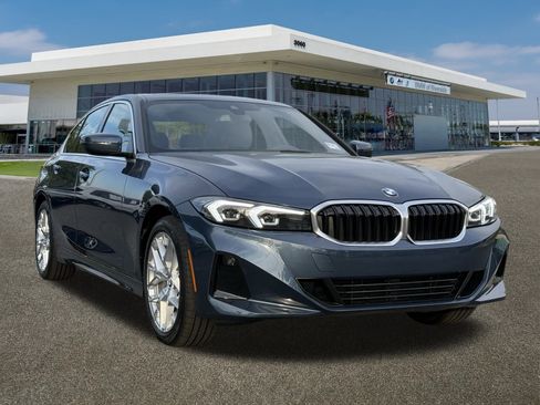 New 2026 BMW 330i Sedan image 2