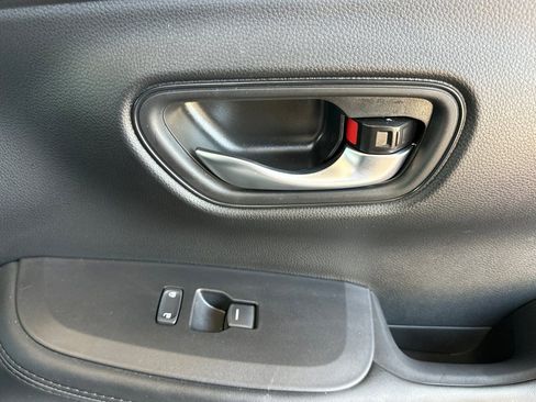 Used 2026 Honda HR-V LX image 18