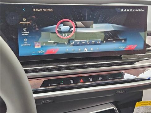 New 2026 BMW 750e xDrive AWD/4WD image 12