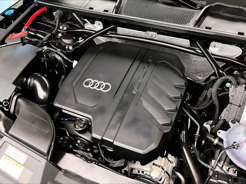 Used 2023 Audi Q5 2.0T Premium w/ Convenience Package AWD/4WD image 31