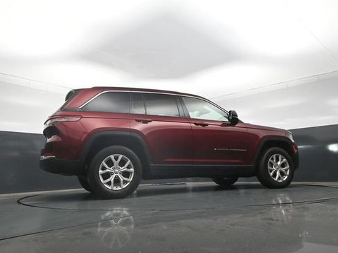 Used 2022 Jeep Grand Cherokee Limited AWD/4WD image 29