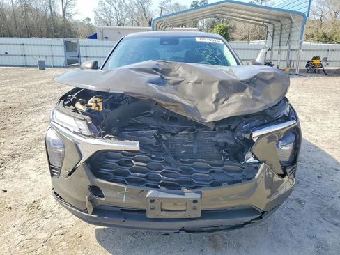 Used 2024 Chevrolet Trax LS w/ LS Convenience Package image 5