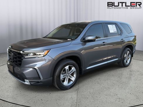Used 2025 Honda Pilot EX-L image 2