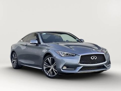 Used 2017 INFINITI Q60 2.0t RWD image 13