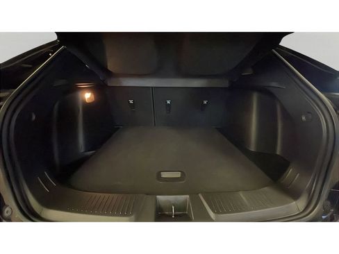 Used 2024 Chevrolet Trax RS w/ Sunroof Package FWD image 16