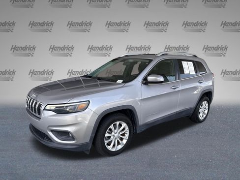 Used 2019 Jeep Cherokee Latitude w/ Popular Appearance Group FWD image 4