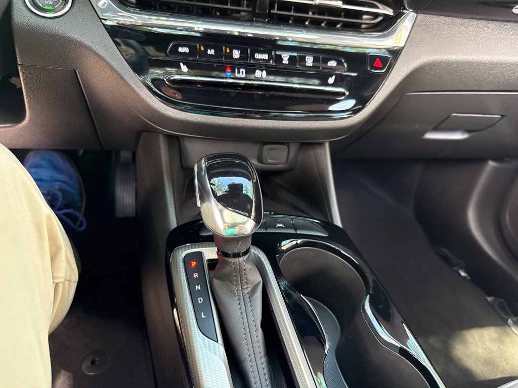 Used 2025 Buick Envista Avenir FWD image 36