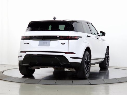 Used 2023 Land Rover Range Rover Evoque SE image 9