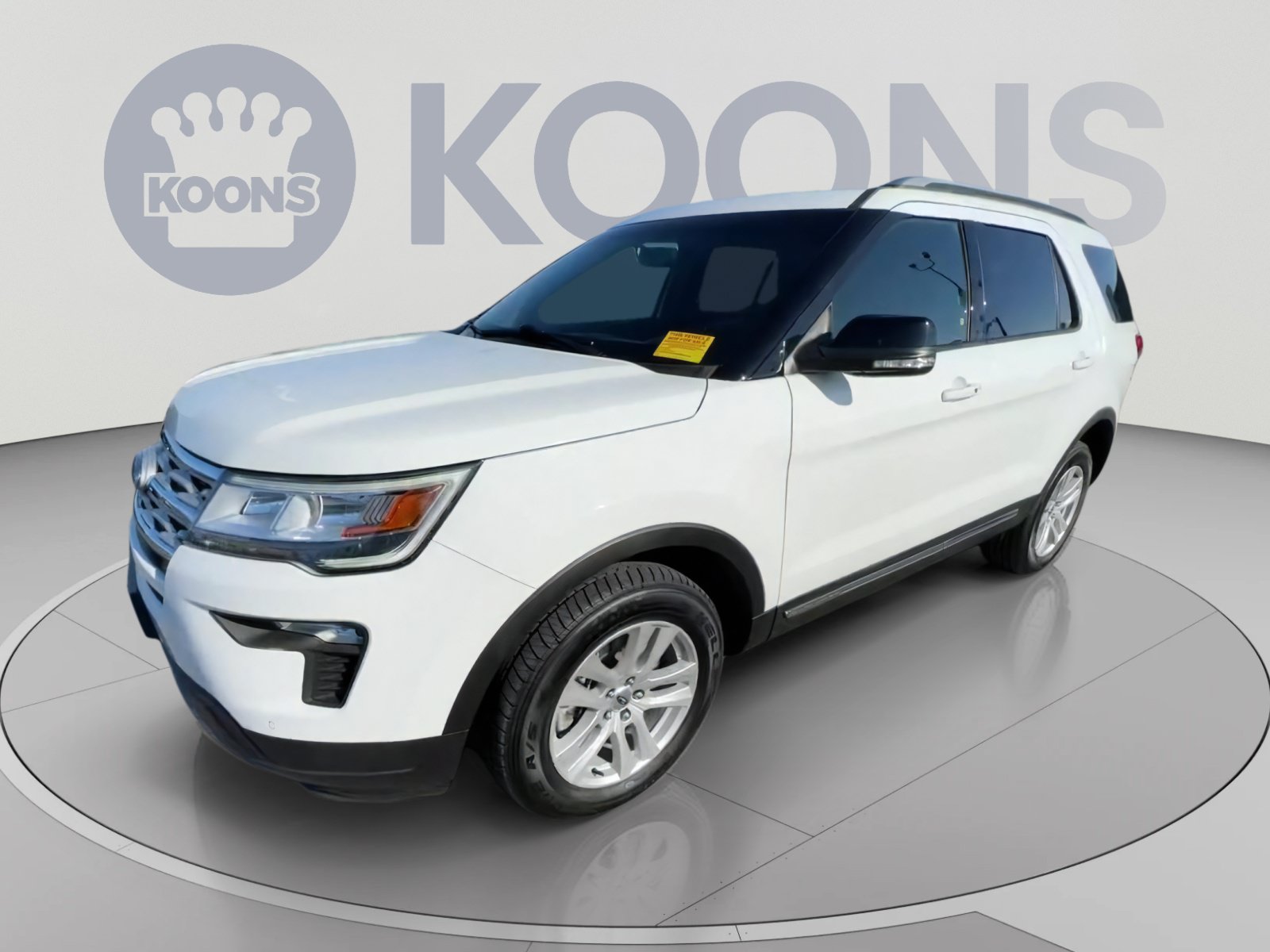 Used 2018 Ford Explorer XLT w/ Equipment Group 202A AWD/4WD image 5