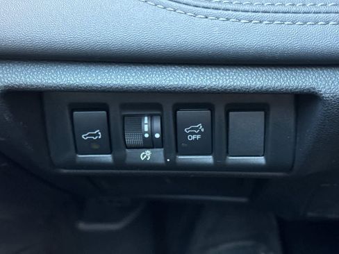 Used 2023 Subaru Outback Limited image 34