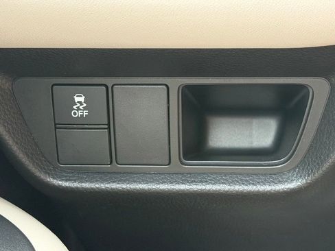 Used 2024 Honda HR-V LX image 14