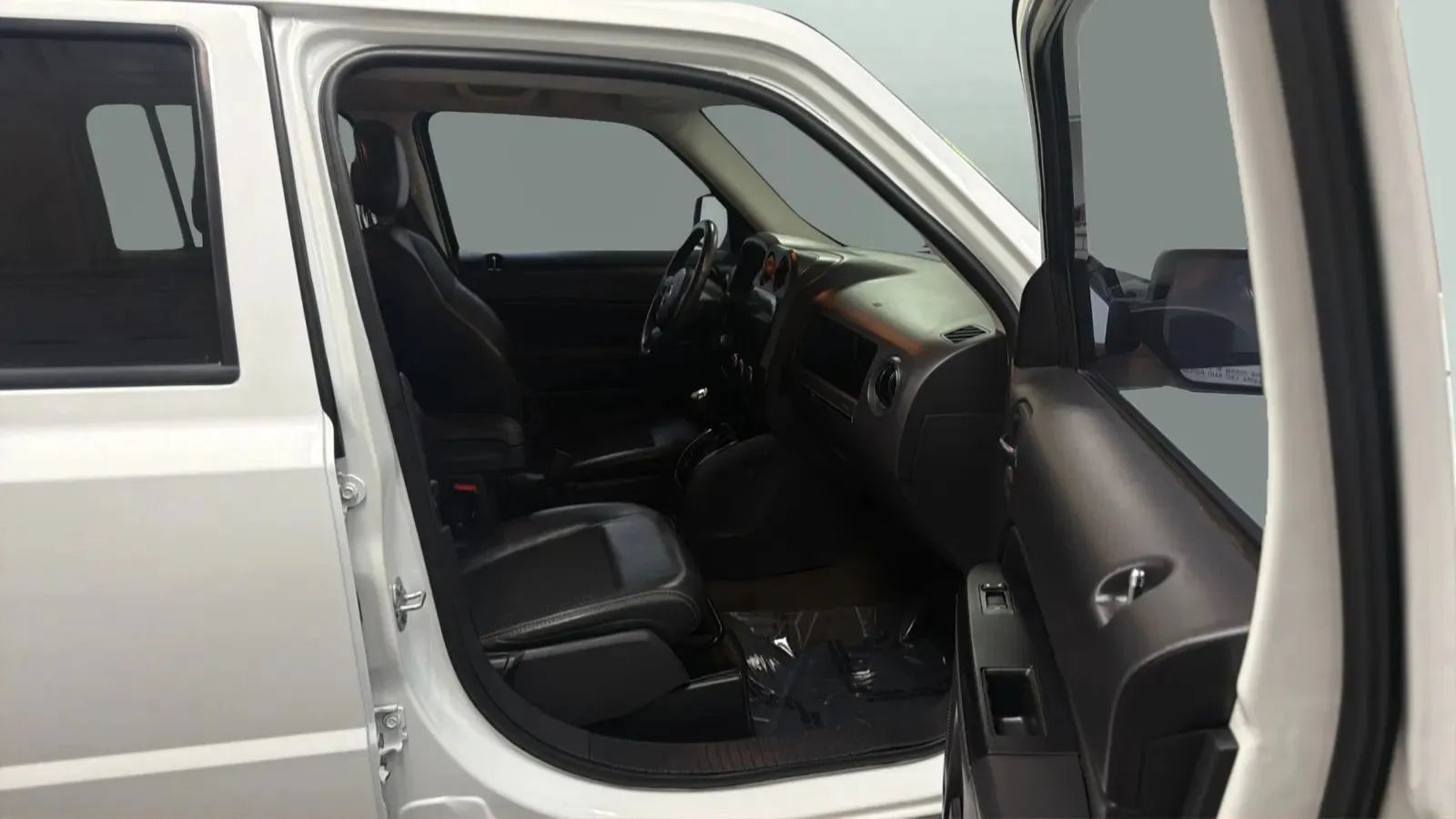 Used 2016 Jeep Patriot Sport w/ Power Value Group FWD image 20