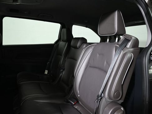 Used 2023 Honda Odyssey Elite image 4