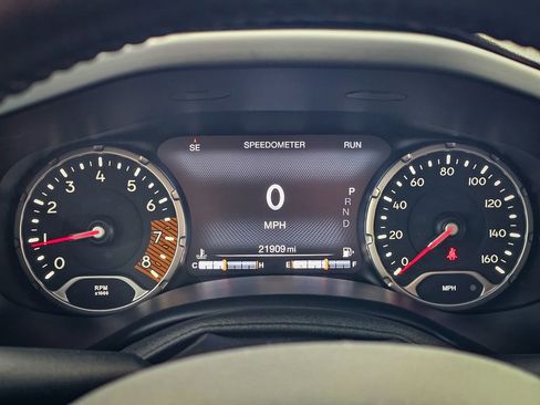 Certified 2022 Jeep Renegade Limited AWD/4WD image 15