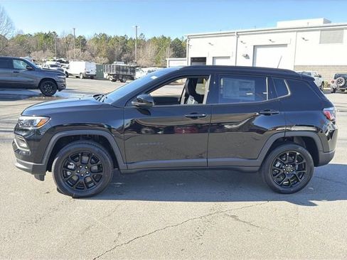 New 2026 Jeep Compass Latitude AWD/4WD image 10