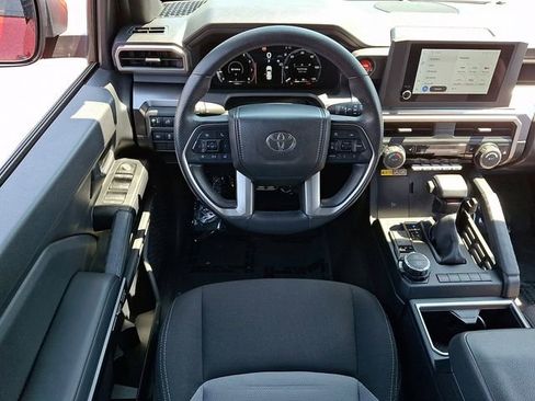 Used 2025 Toyota 4Runner TRD Sport AWD/4WD image 11
