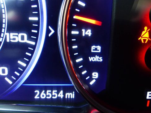 Used 2023 Chevrolet Traverse Premier image 29