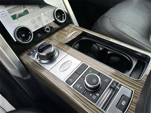Used 2019 Land Rover Range Rover HSE image 21