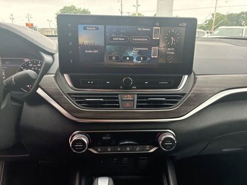 New 2026 Nissan Altima 2.5 SV w/ SV Special Edition Package FWD image 13