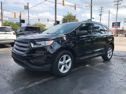Used 2017 Ford Edge SE AWD/4WD image 4