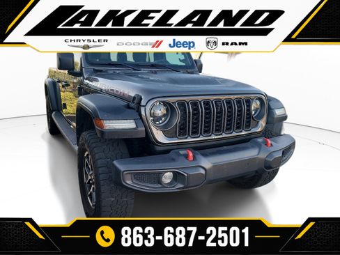Used 2024 Jeep Gladiator Rubicon w/ Technology Group AWD/4WD image 1